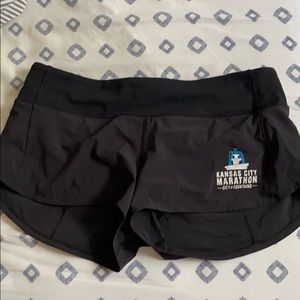 lulu shorts 2”